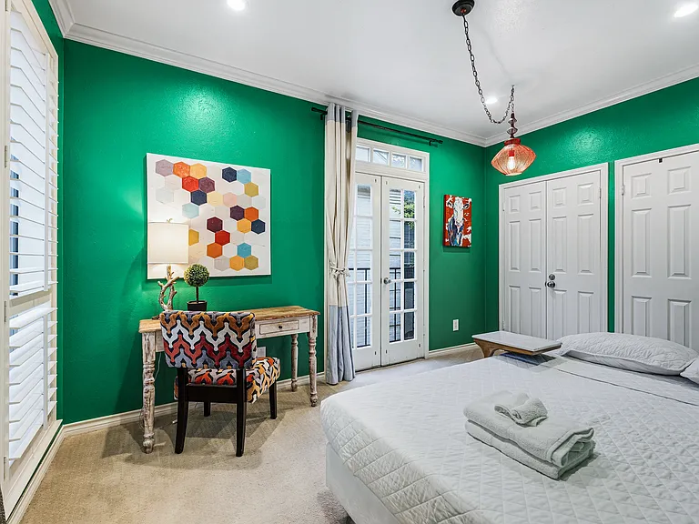 4517 Holland Ave #107 — Photo 25