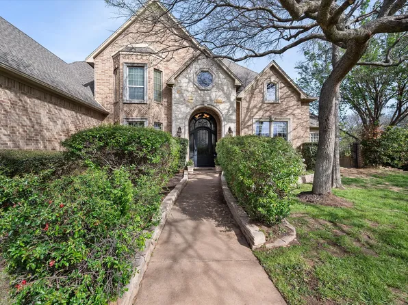 2703 Katherine Ct, Dalworthington Gardens, TX 76016