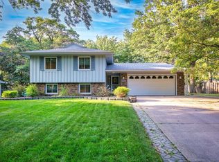 9792 Bluebird St NW, Coon Rapids, MN 55433