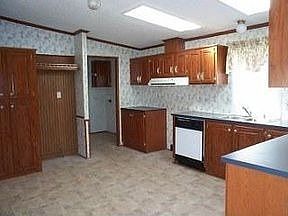 5th image of 3516 Collins Dr