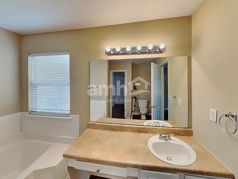 2505 Skylars Mill Way — Photo 14