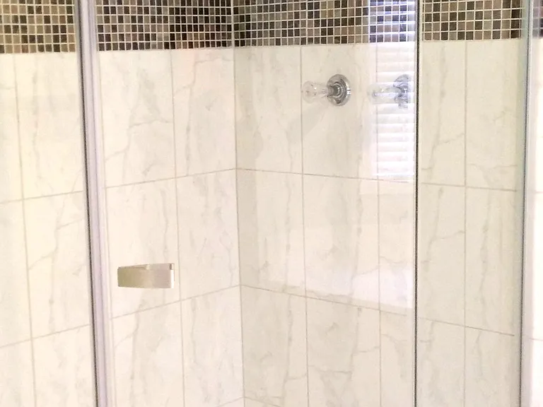 5104 Laurel Bridge Dr SE — Photo 5