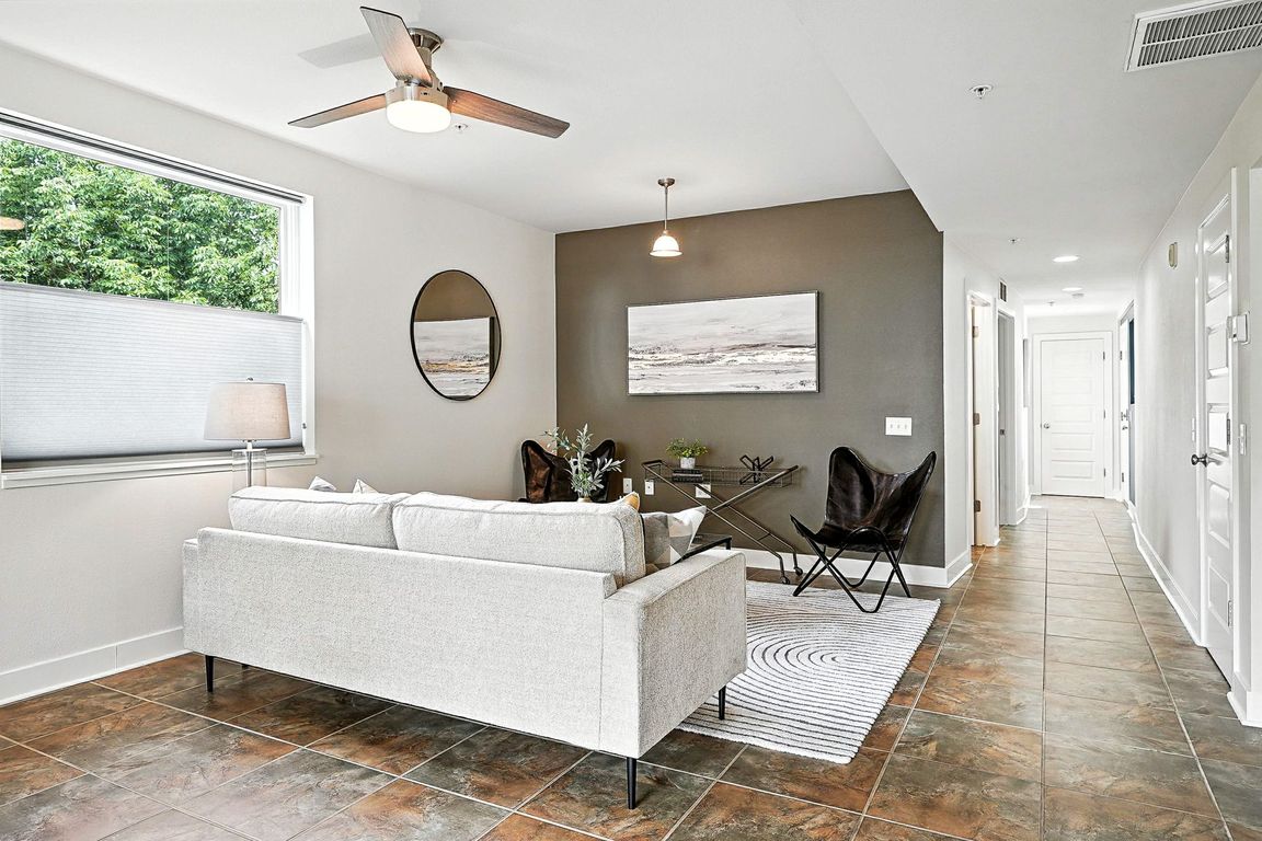 next background image