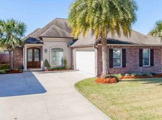 10415 Hill Pointe Ave, Baton Rouge, LA 70810