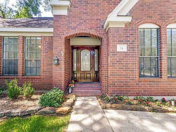3rd image of 76 E Stony End Pl