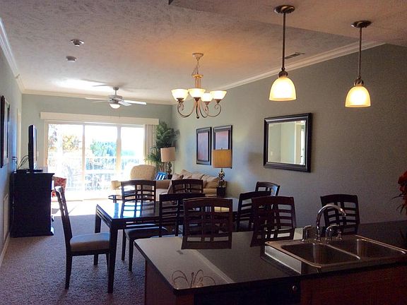 5th image of 325 Majestic Dr APT 227