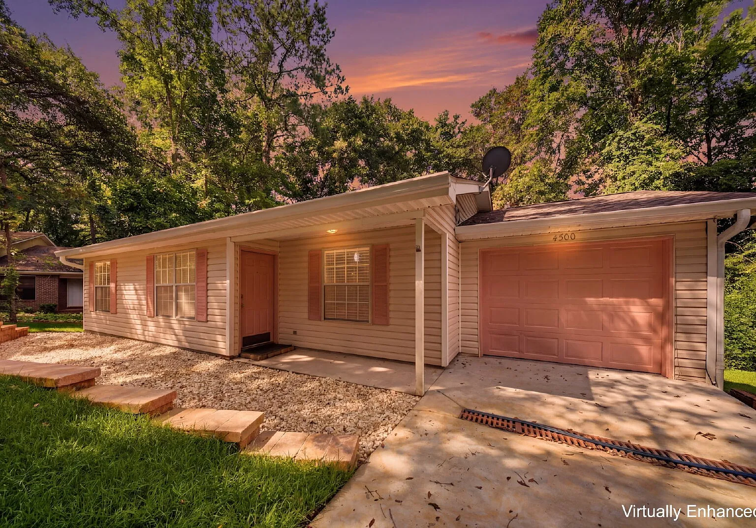 3 bed, 2.0 bath, 1164 sqft, $2,295 — Photo 3