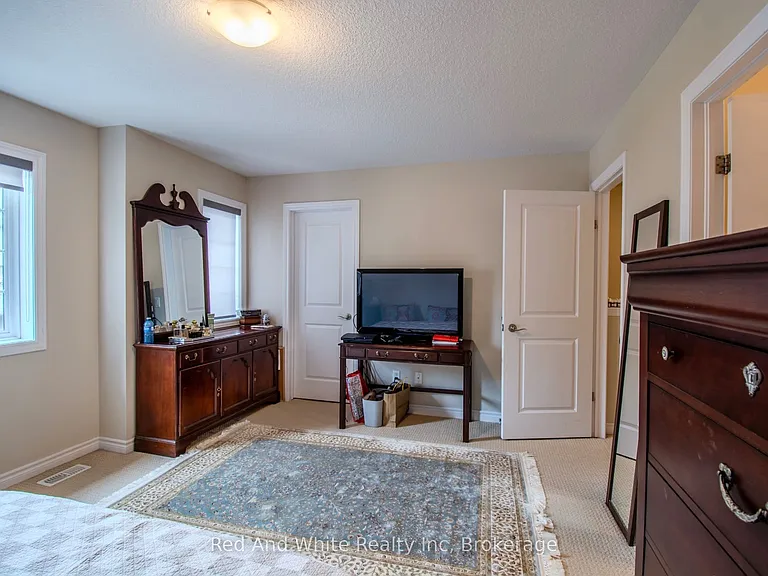 635 Saginaw Pkwy #10 — Photo 12
