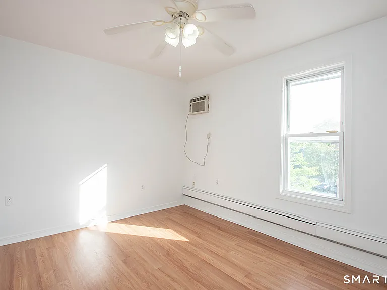 2879 Fairfield Ave #3 — Photo 8