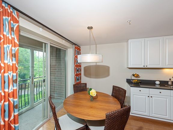 Kitchen / Breakfast Room