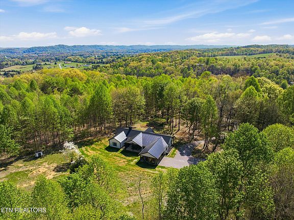 44th image of 8212 Barker Rd