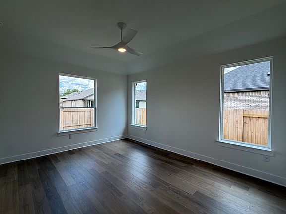 5th image of 134 Comfort Dr