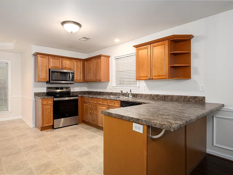 6062 Townley Ct — Photo 12