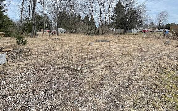5th image of 6841 Davies Ave