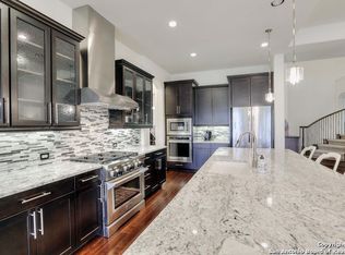 8011 Platinum Ct, Boerne, TX 78015