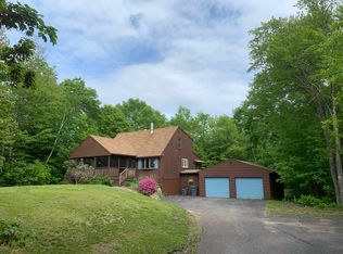 207 Whitehall Rd, Hooksett, NH 03106
