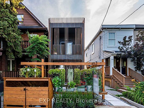 2nd image of 452 Montrose Ave