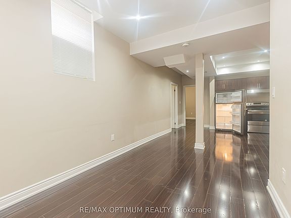 4th image of 3 Lampman Cres #Basement