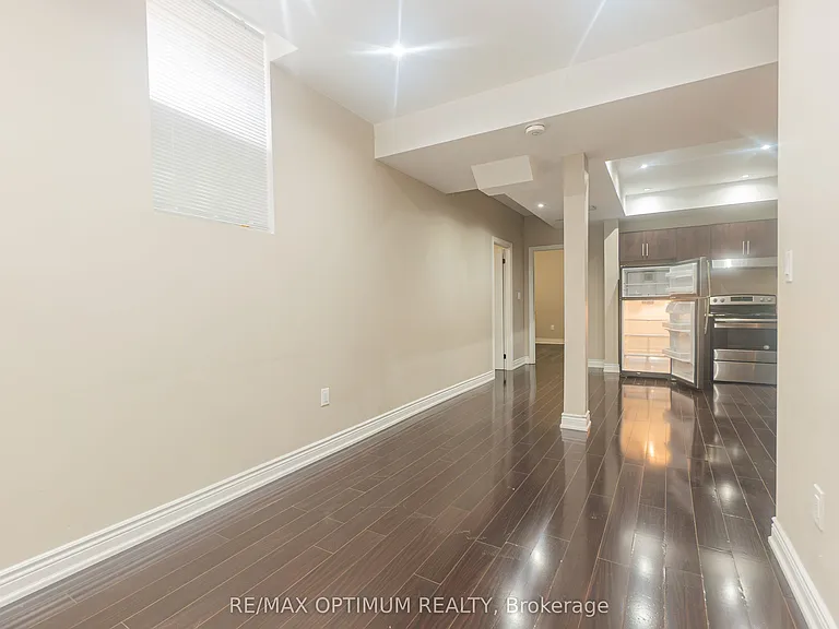 3 Lampman Cres #BASEMENT — Photo 4
