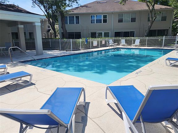 2nd image of 3609 Country Pointe Pl