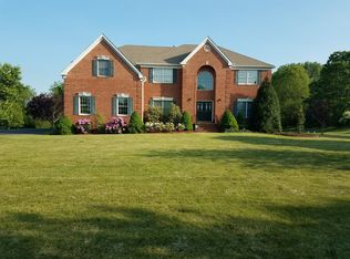 1 Lyle Farm Ln, Millstone Township, NJ 08535