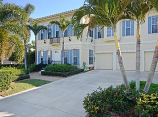 372 2nd Ave S, Naples, FL 34102