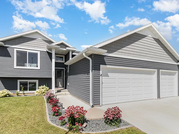 751 19th St, Zumbrota, MN 55992