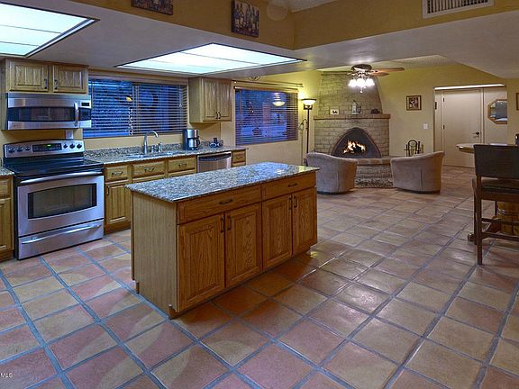 3rd image of 9372 E Bidahochi Dr