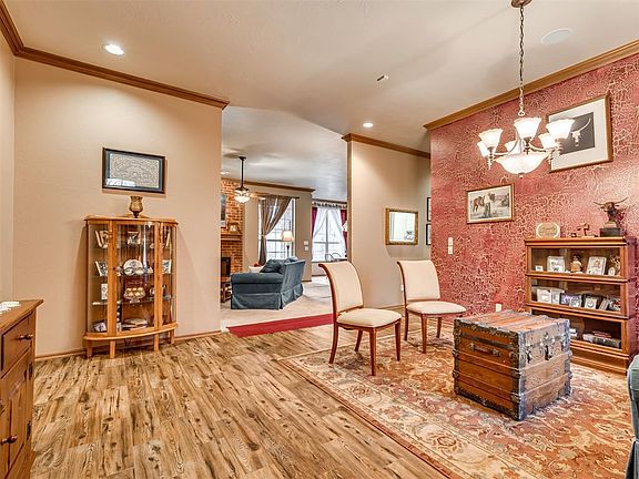 4th image of 2849 Sterling Dr
