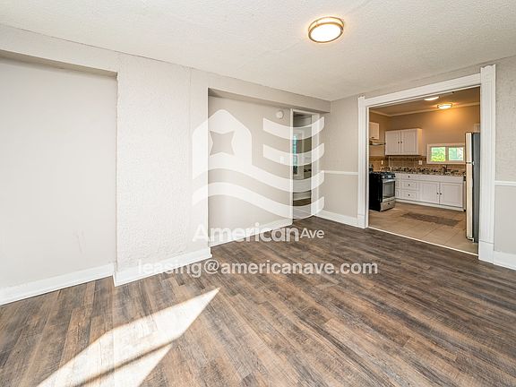 881485_004_living_room_13797087.jpg