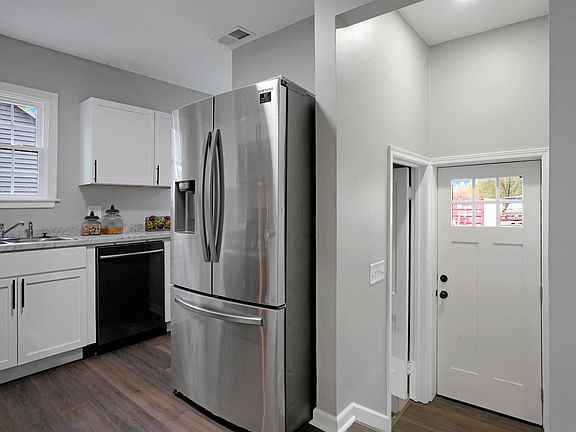 5th image of 1011 N Weinbach Ave