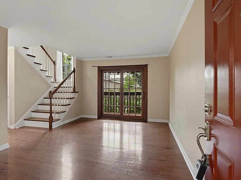515 Chesterfield Ave — Photo 9