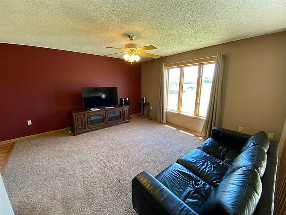 2nd image of 3006 W Barbara Ln