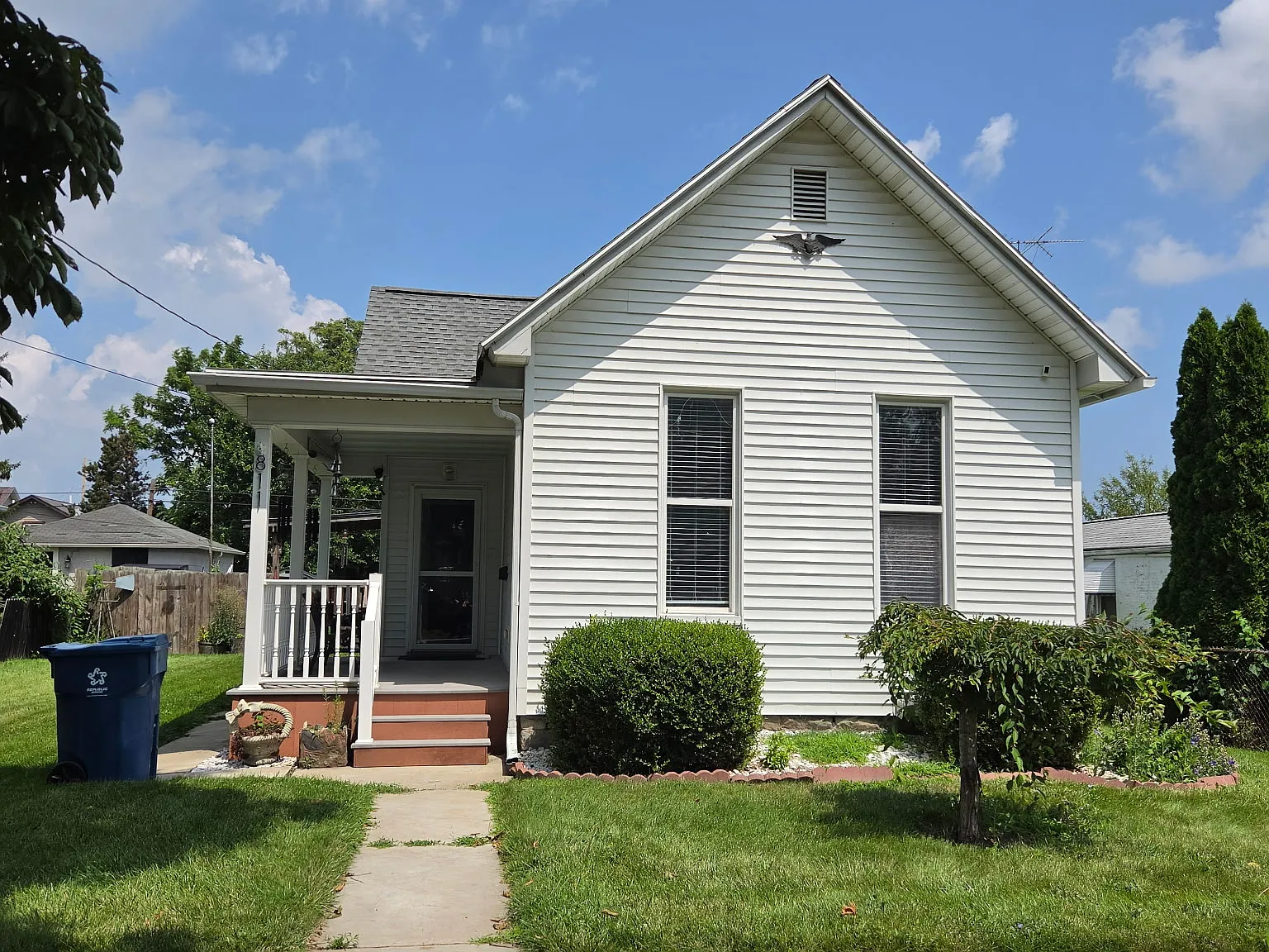 3 bed, 1344 sqft, $1,500 — Photo 1