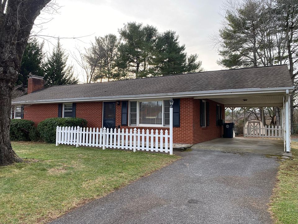 1st image of 1014 Windy Ridge Dr