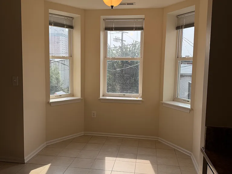 2030 N Calvert St #2 — Photo 7