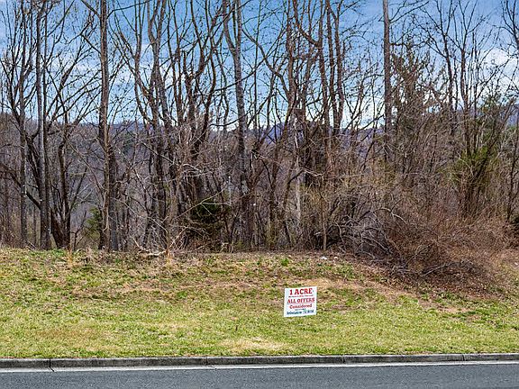 4th image of 7455 Old Mill Plantation Dr