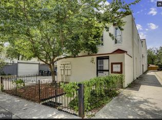 205 18th St SE APT 2, Washington, DC 20003