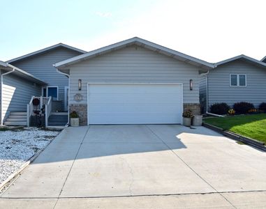 4311 Sandwedge Dr, Pierre, SD, 57501