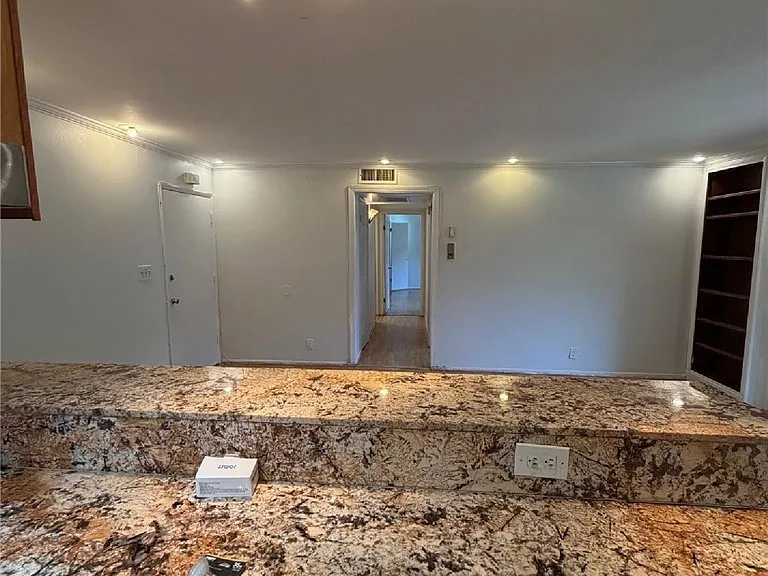 5403 Newcastle Ave #8 — Photo 13