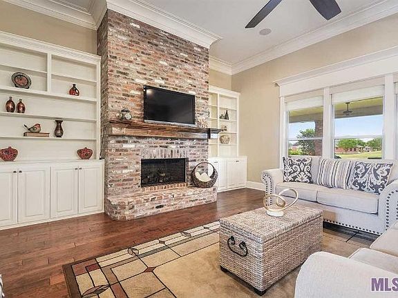 3rd image of 5472 Cypress Point Ln