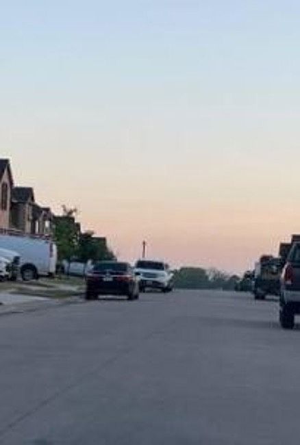 Exterior Neighborhood (street photo)