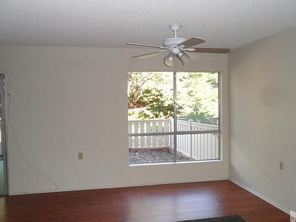 2nd image of 286 Oak Leaf Dr #155