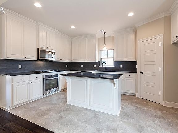 4th image of 10383 Grand Plaza Dr