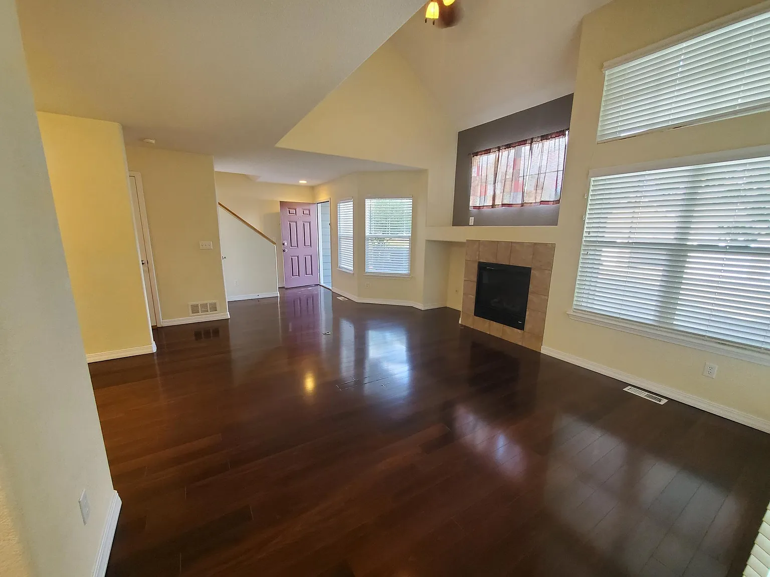 2 bed, 1.5 bath, 1500 sqft, $2,245 — Photo 3