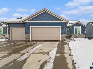 612 Prairieside Trl, Harrisburg, SD 57032