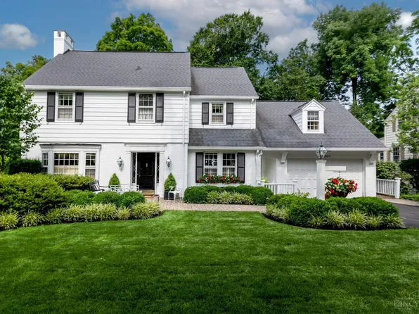 1207 Herschel Woods Ln, Cincinnati, OH 45208