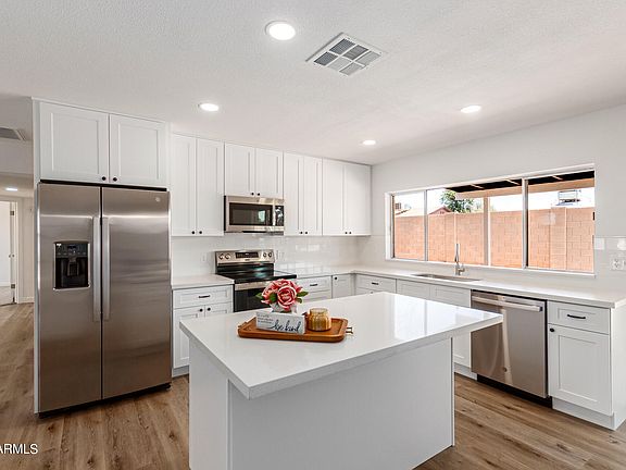 5th image of 2403 W PAMPA Circle
