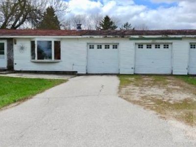 912 2nd St SE, Clarion, IA, 50525