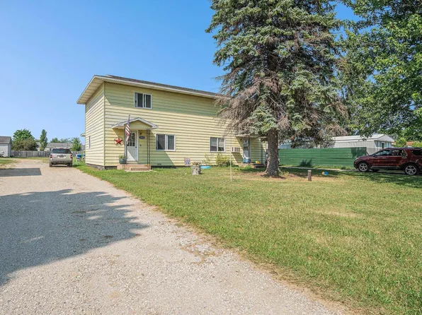 5208 & 5210 W Mobile Trl, Traverse City, MI 49685